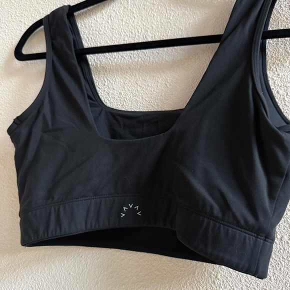 Varley Padded Black Sports Bra Size M - Picture 2 of 4